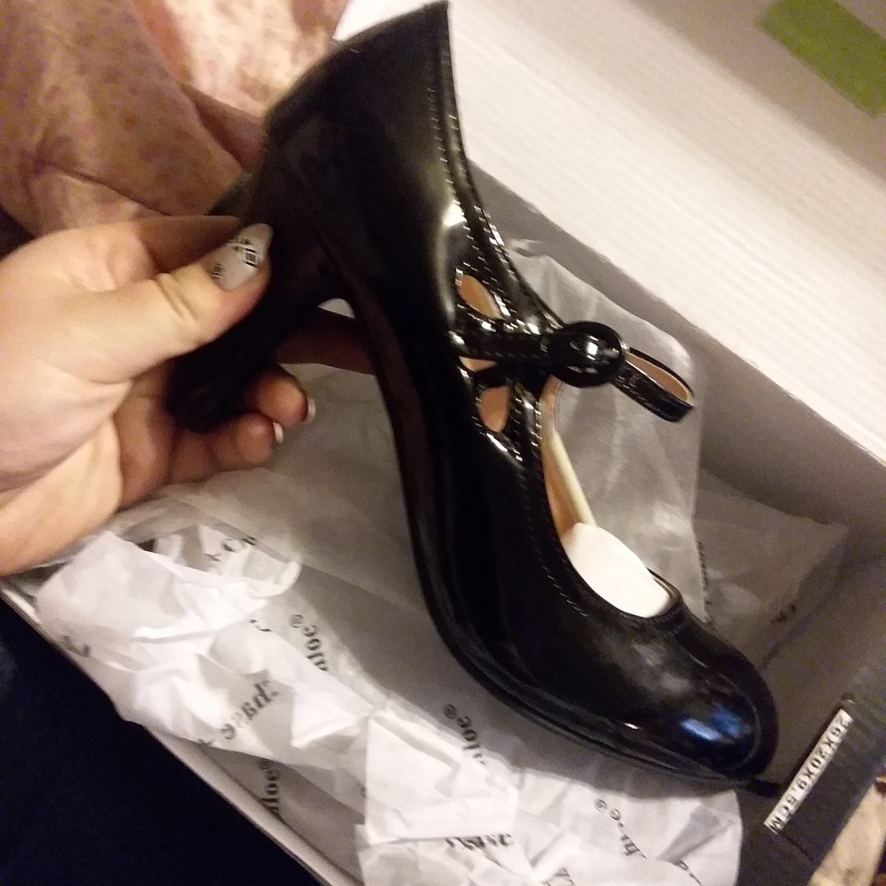 Chase + Chloe vintage heels